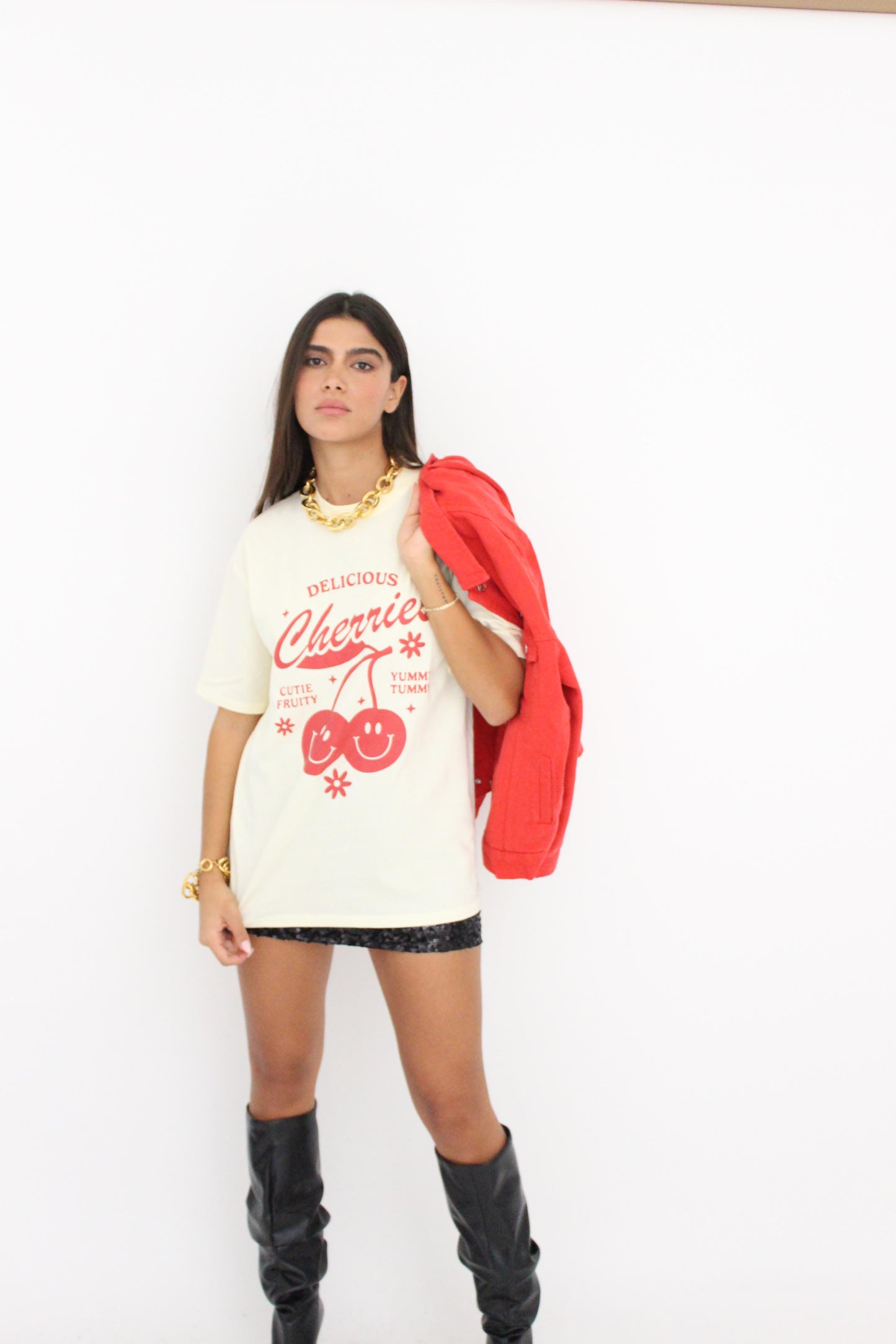 חולצת טישרט שרי