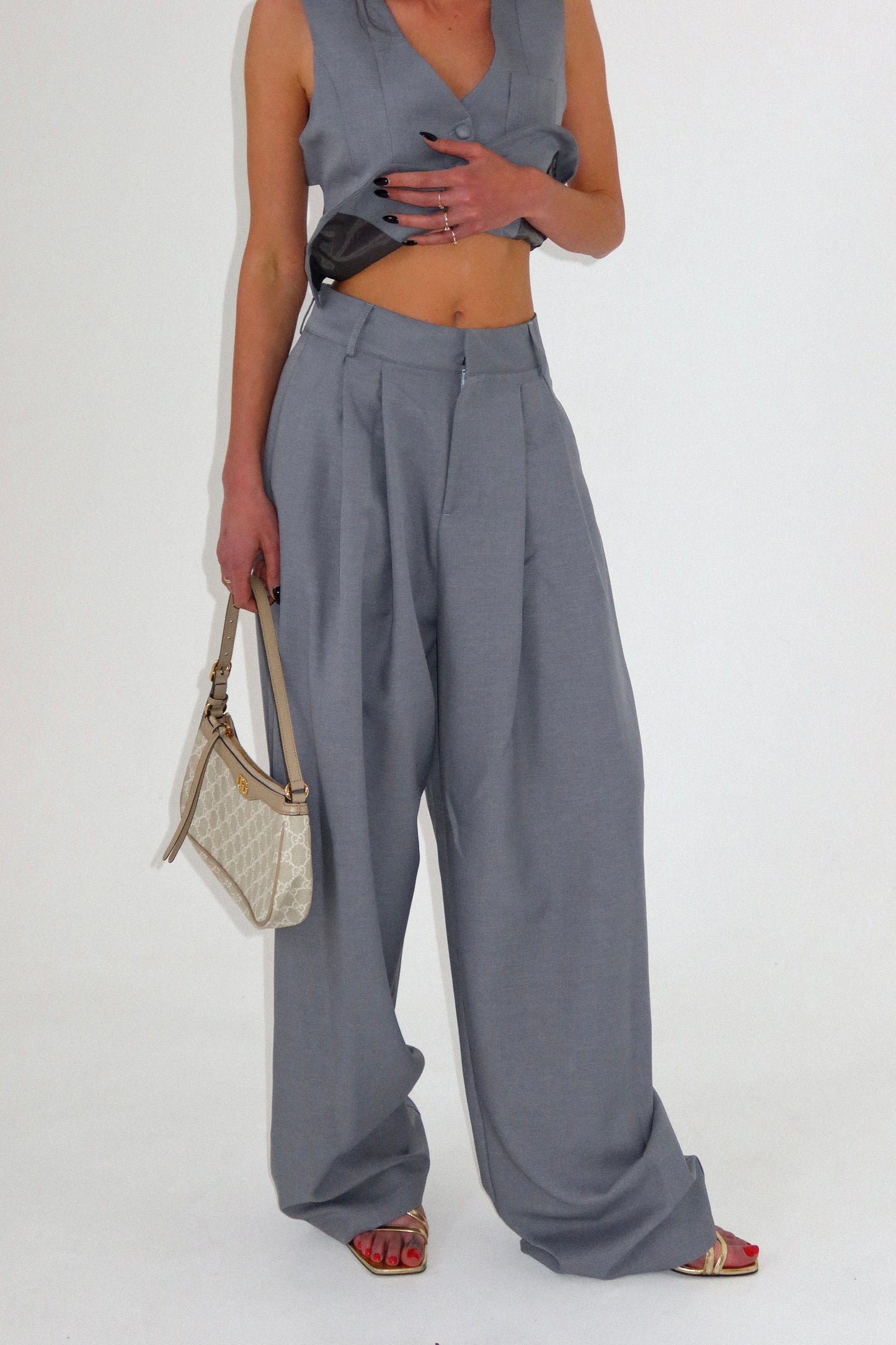 וסט בז שיילה - בז