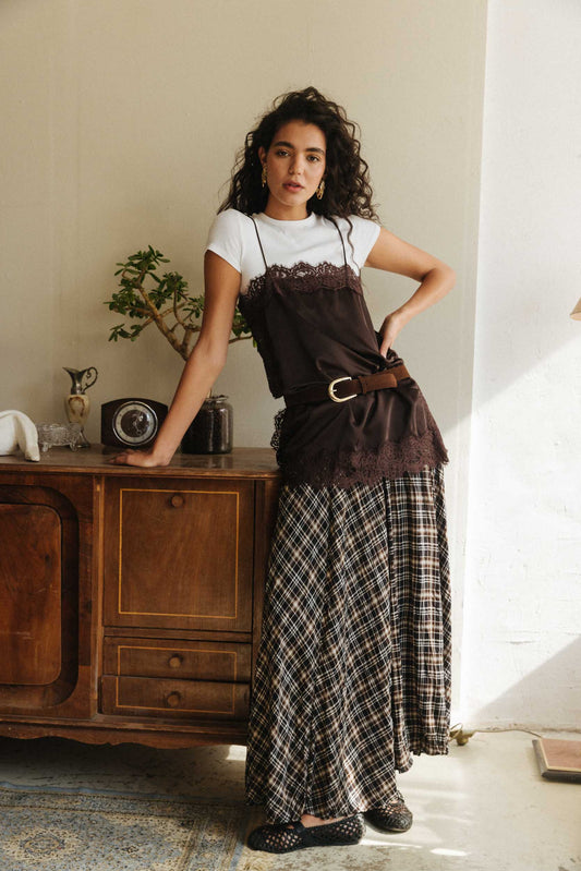 חצאית משבצות שיילי- חום שחור