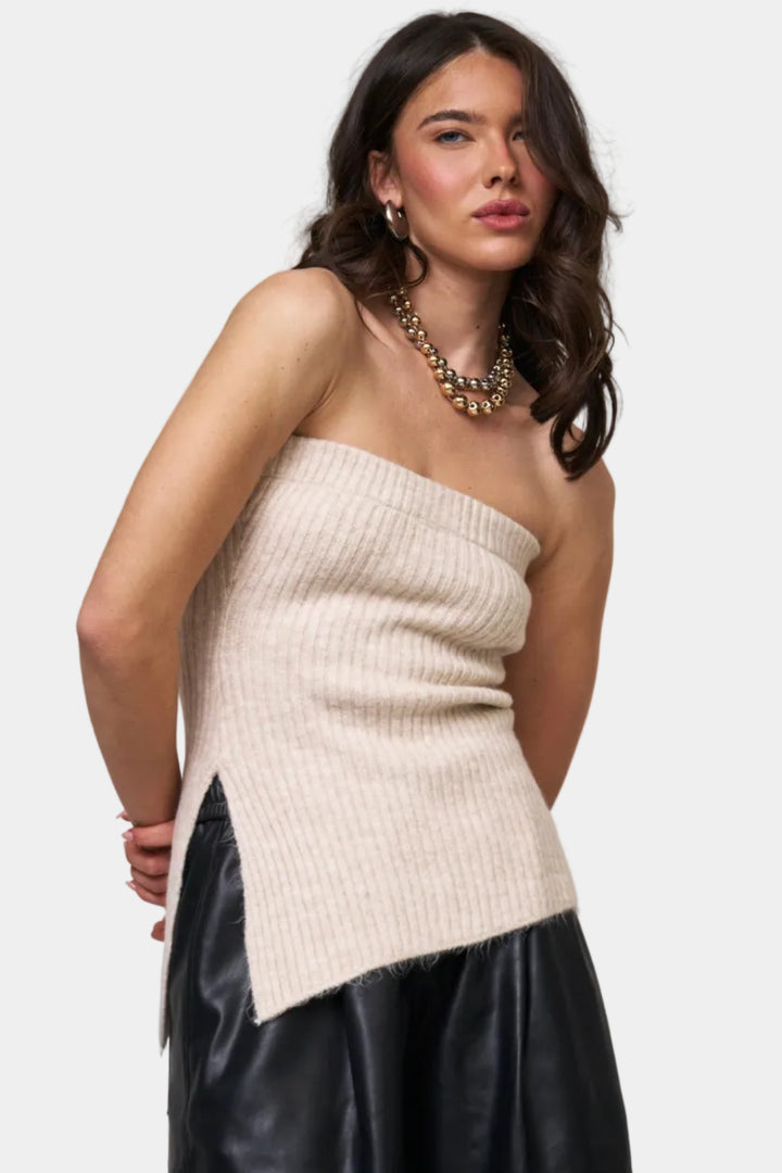 סטרפלס ליס - בז