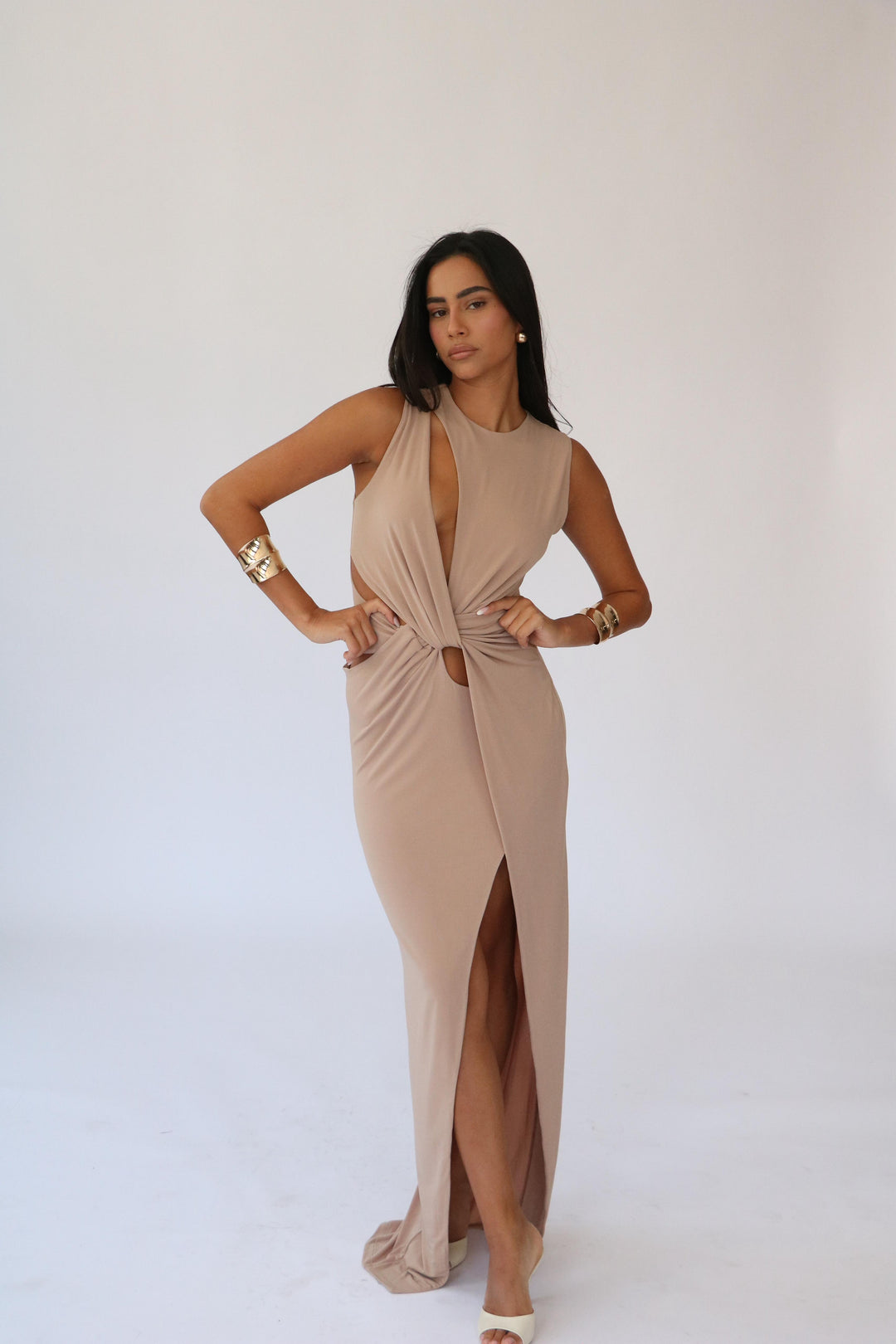 שמלת רונה- ניוד