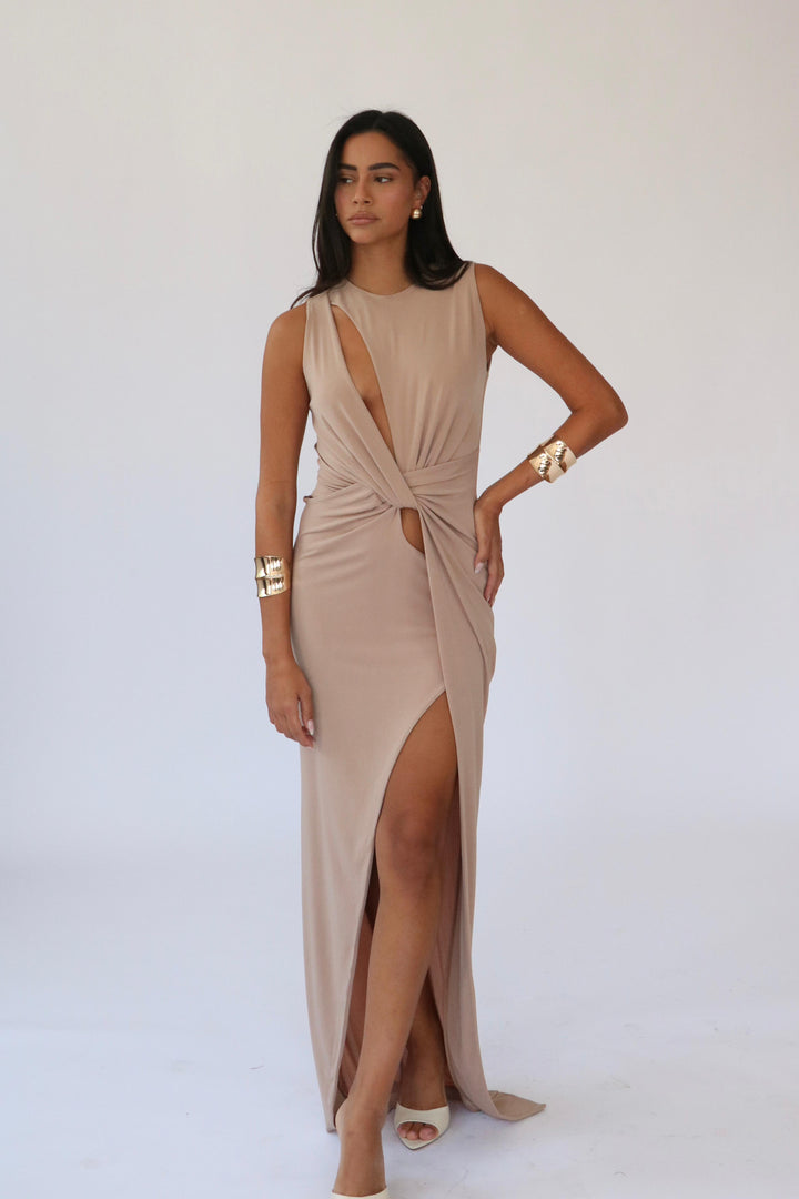 שמלת רונה- ניוד