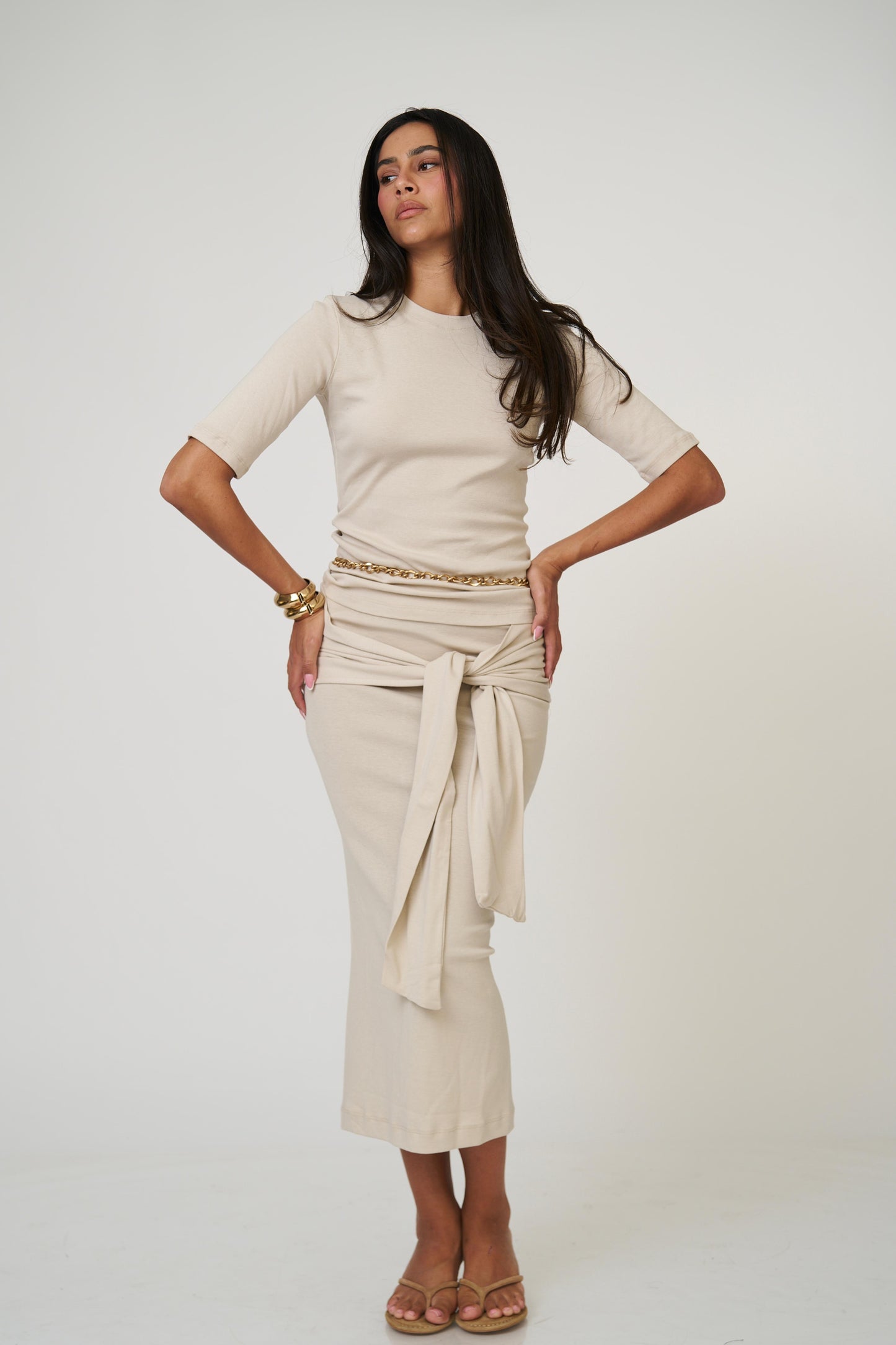 חליפת קטי - בז