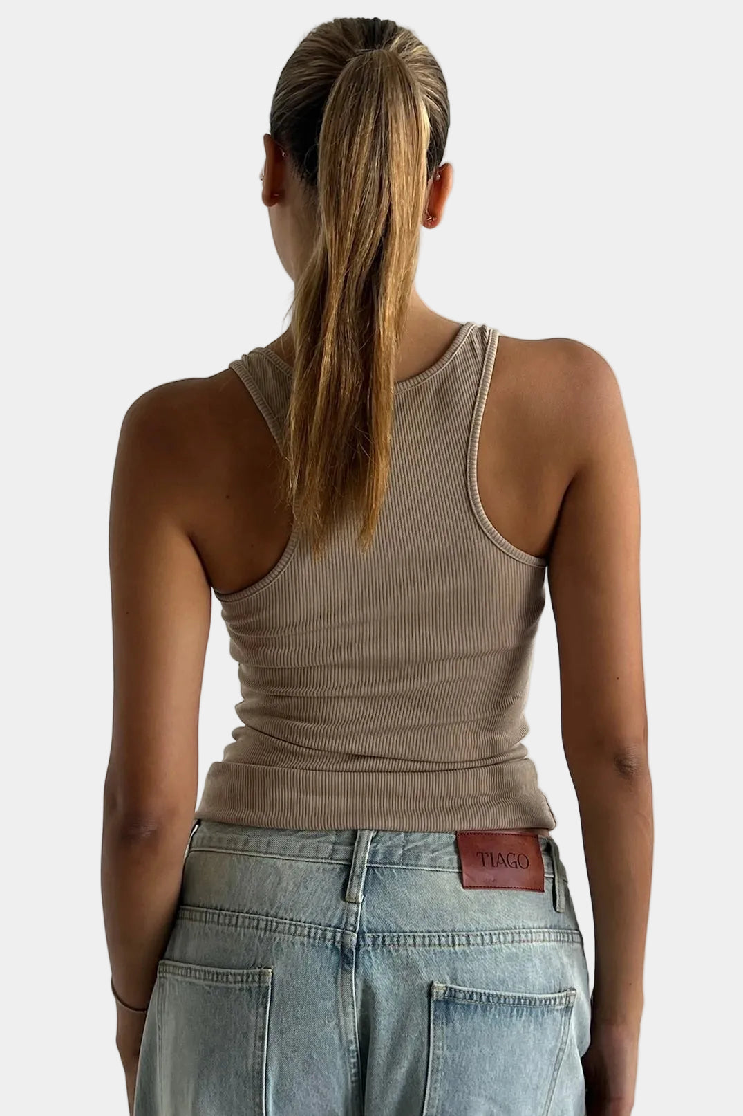 גופיית קלואה - בז