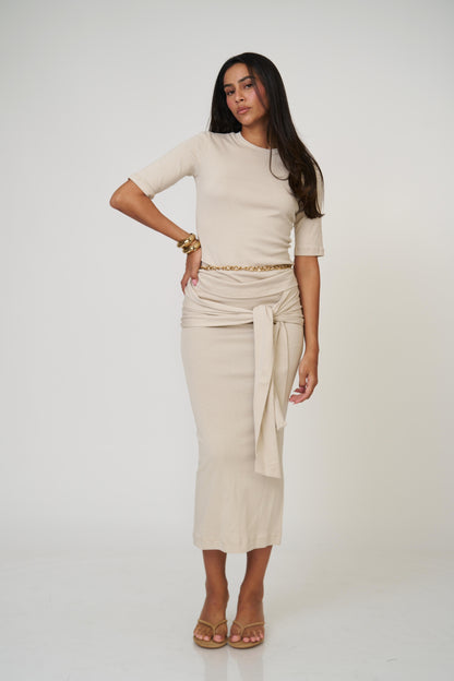 חליפת קטי - בז