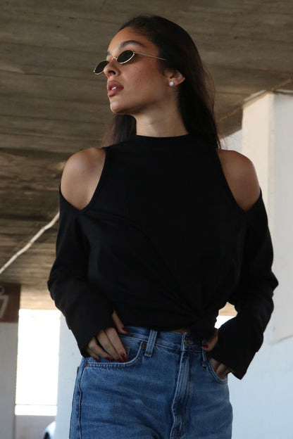 חולצת אמיליה- שחור