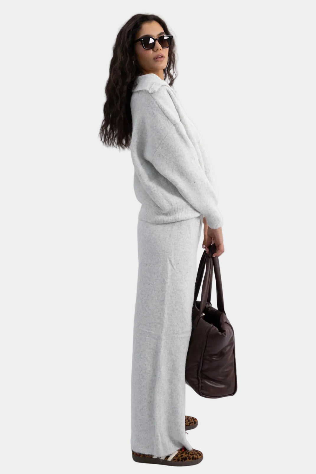 חליפת גוליה- אפור בהיר