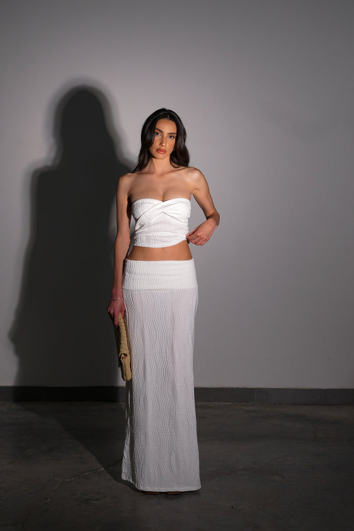 חליפת טיבאלו-לבן