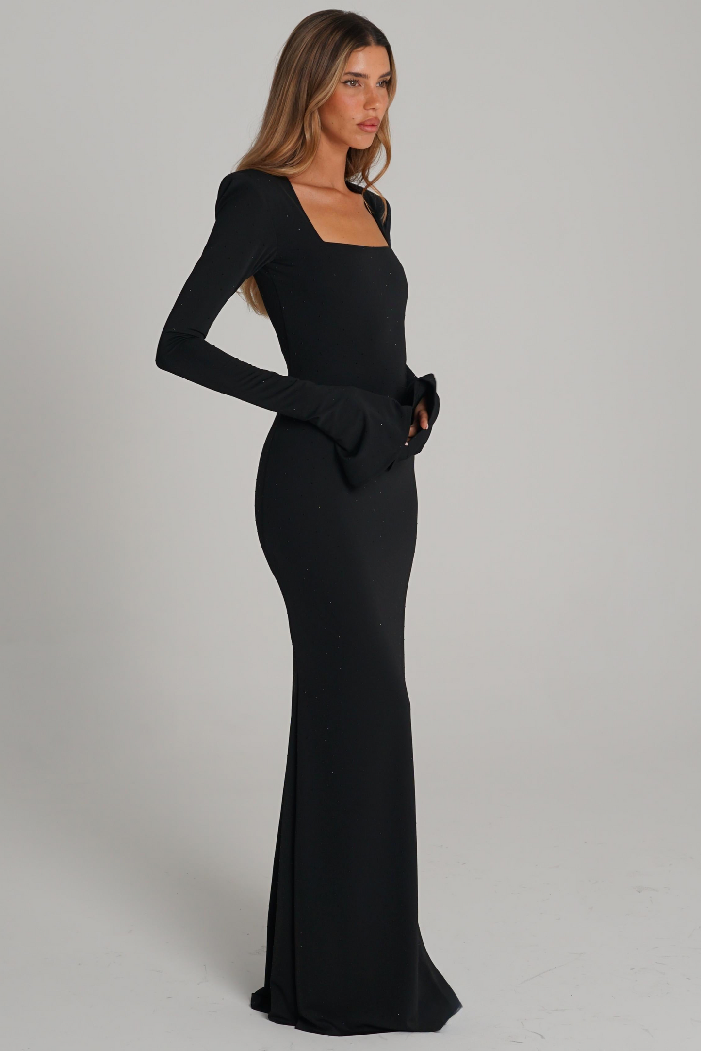 שמלת נואל - שחור