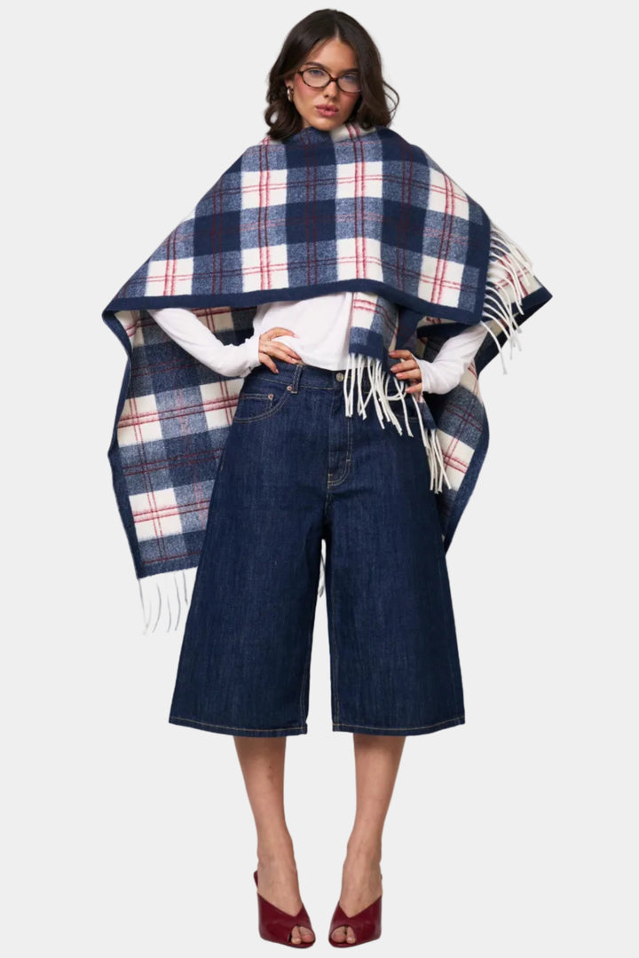 פונצו משובץ