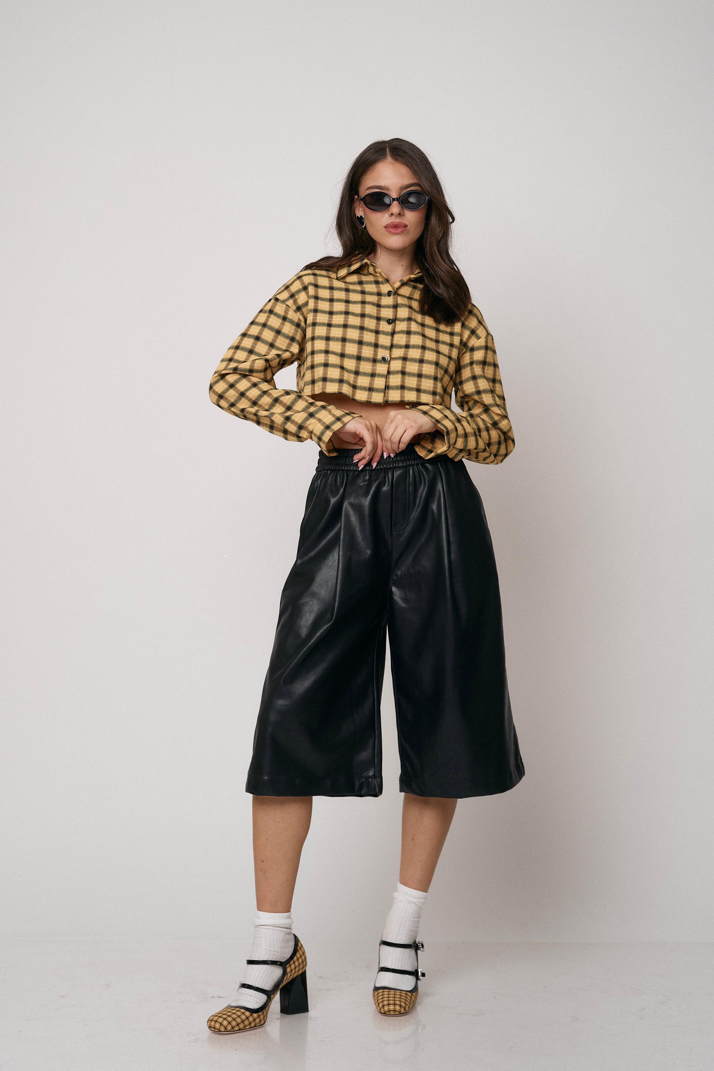 מכנסי ברמודה לורה - אפור