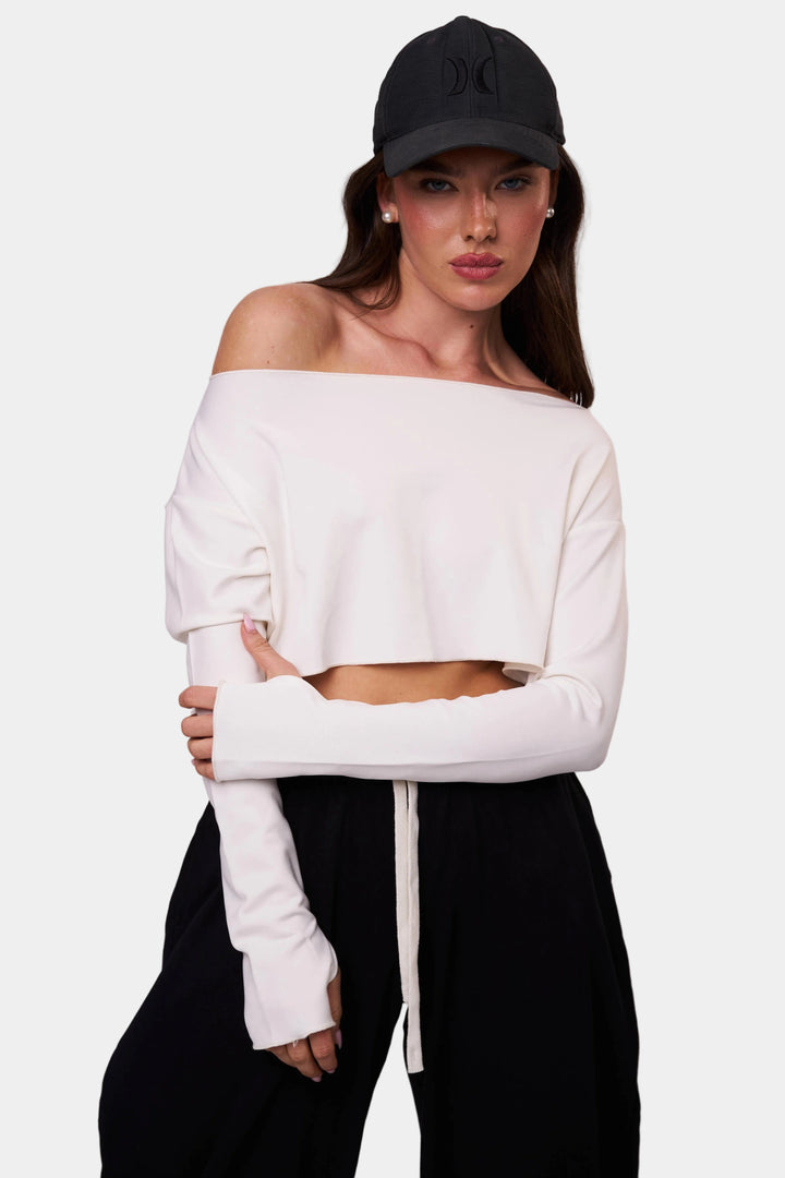 בייסיק לאנה לבן