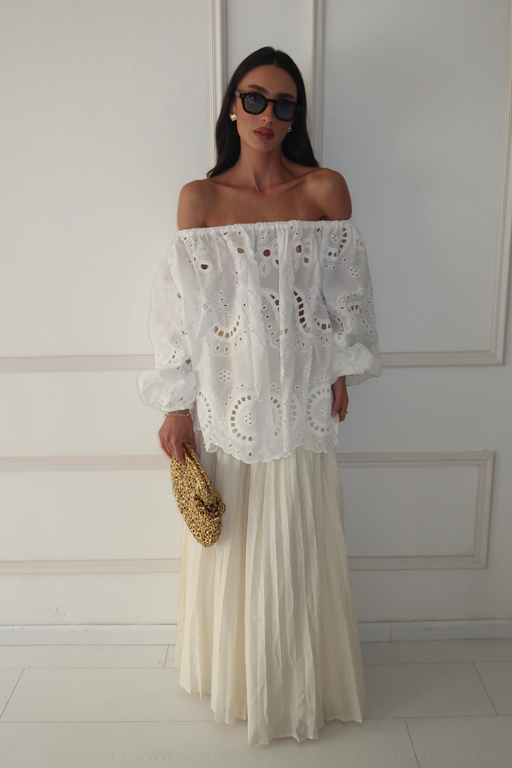 חולצת תחרה מוניק - לבן