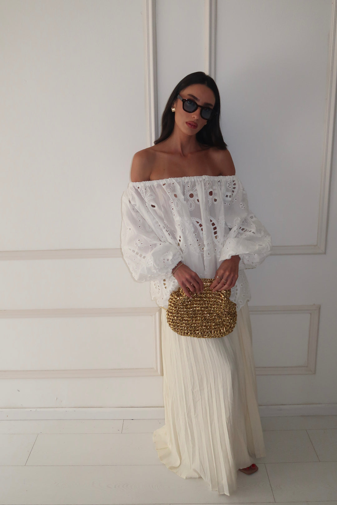 חולצת תחרה מוניק - לבן