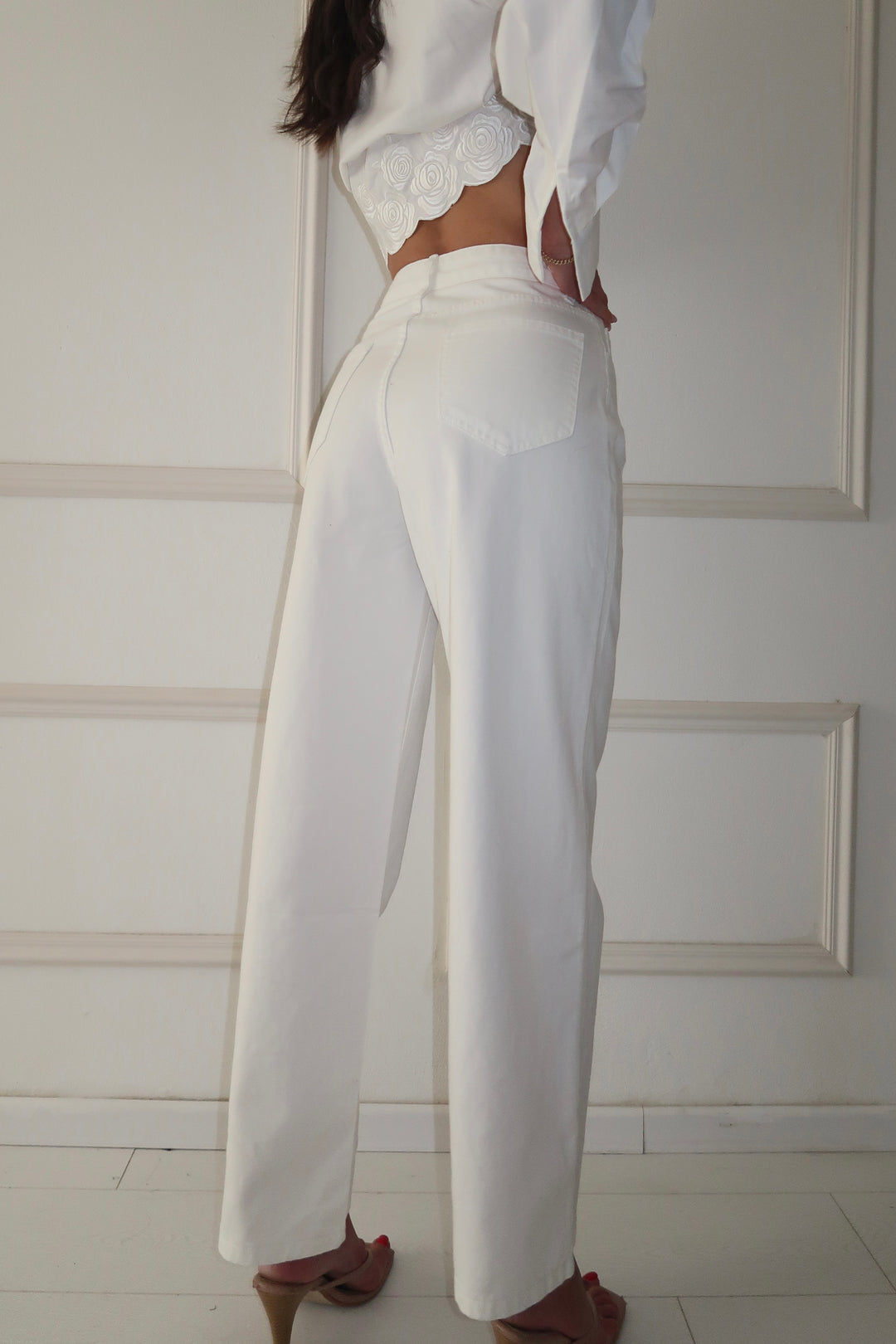 מכנסי גינס וויט