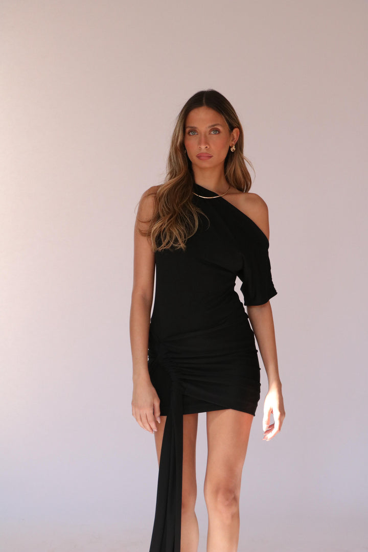 שמלת סנדרה -קאמל