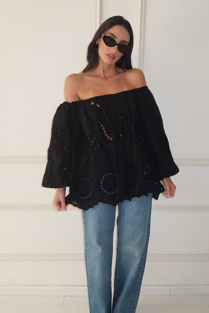 חולצת תחרה מוניק - שחור