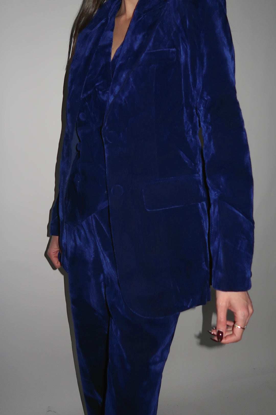 חליפת קטיפה כחולה EXCLUSIVE
