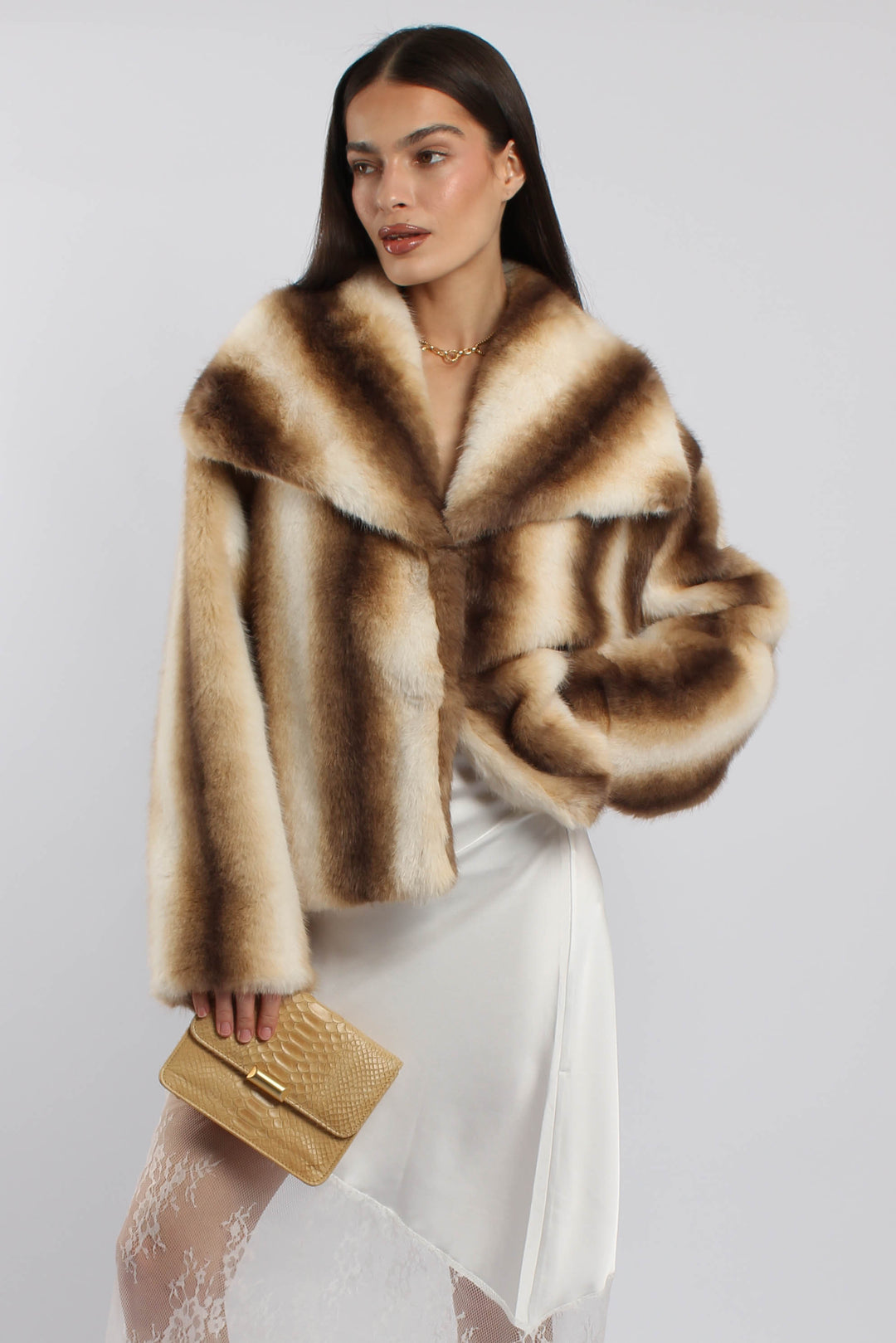 מעיל סמנטה - דמוי פרווה