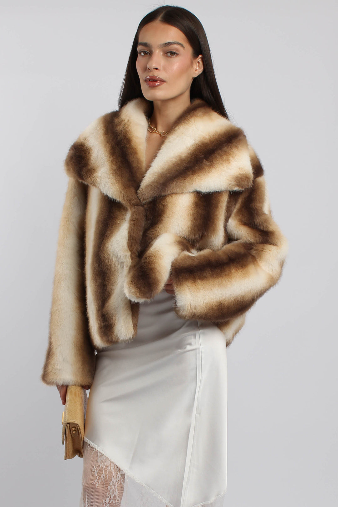 מעיל סמנטה - דמוי פרווה