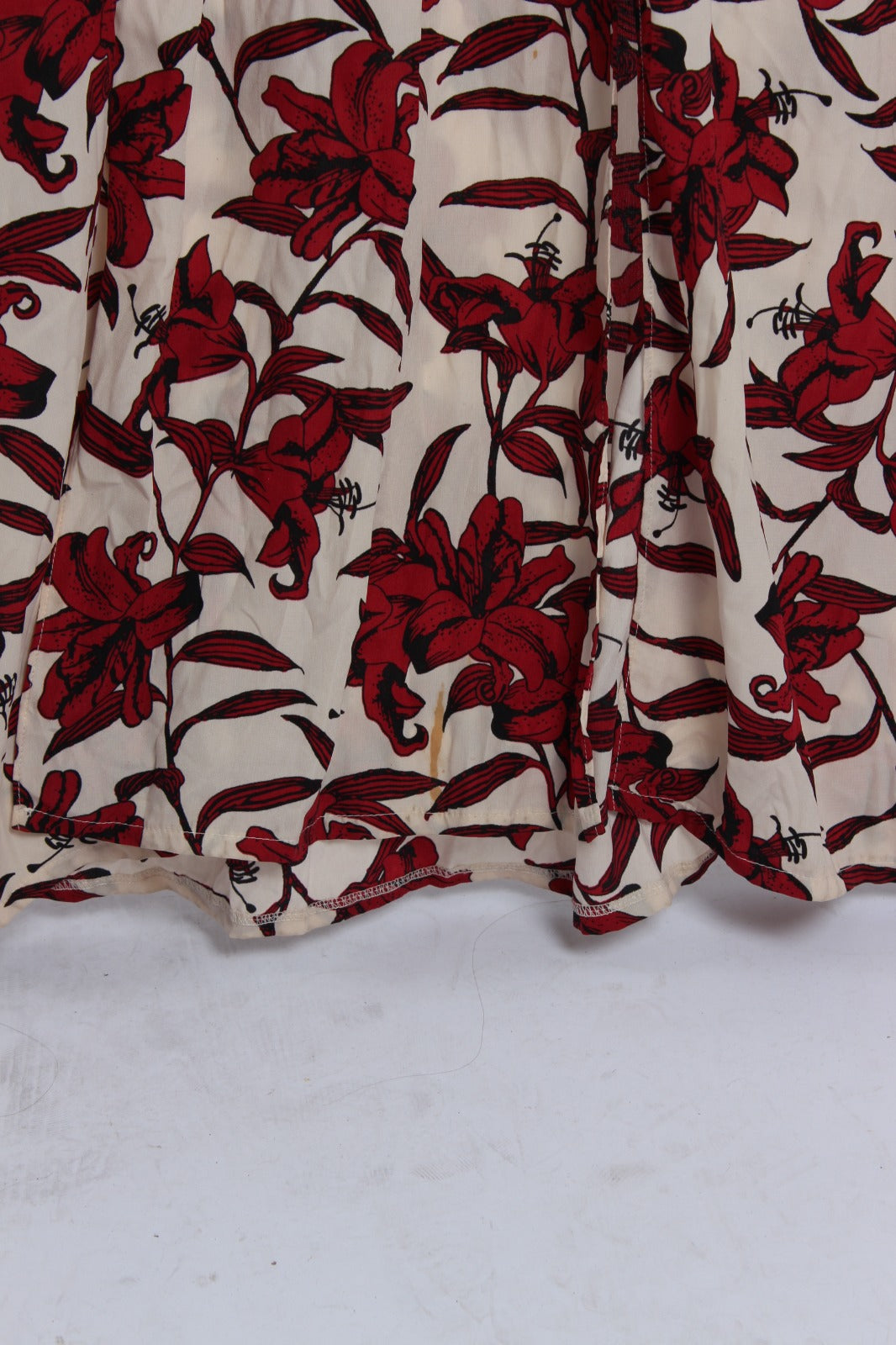 שמלת לורי - פרחונית פגמים קלים