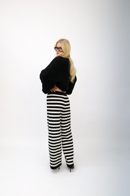 סוודר פפיון - שחור