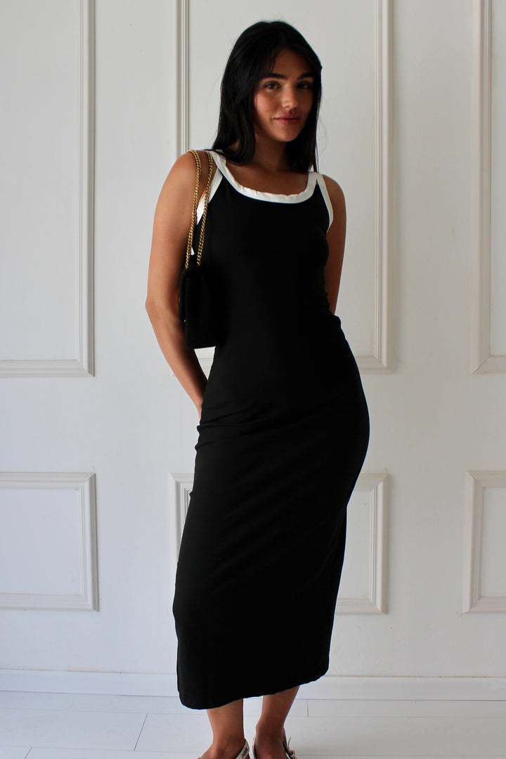 שמלת קרול - שחור