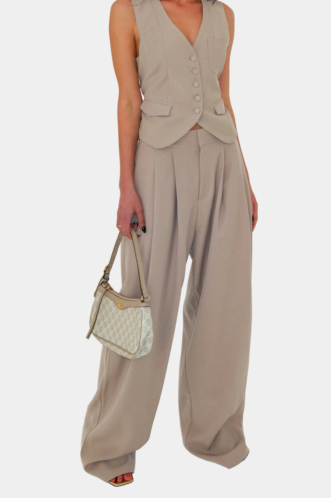 וסט בז שיילה - בז