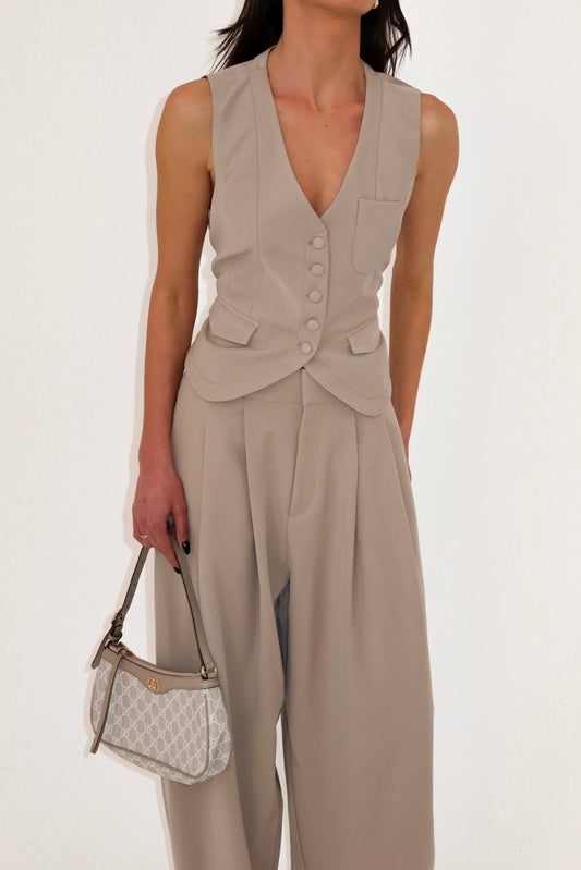 וסט בז שיילה - בז