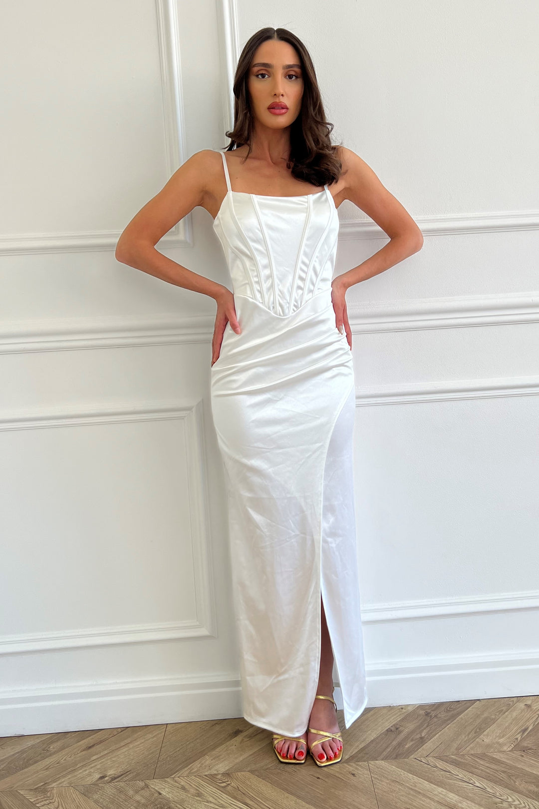 שמלת גאיה - לבן