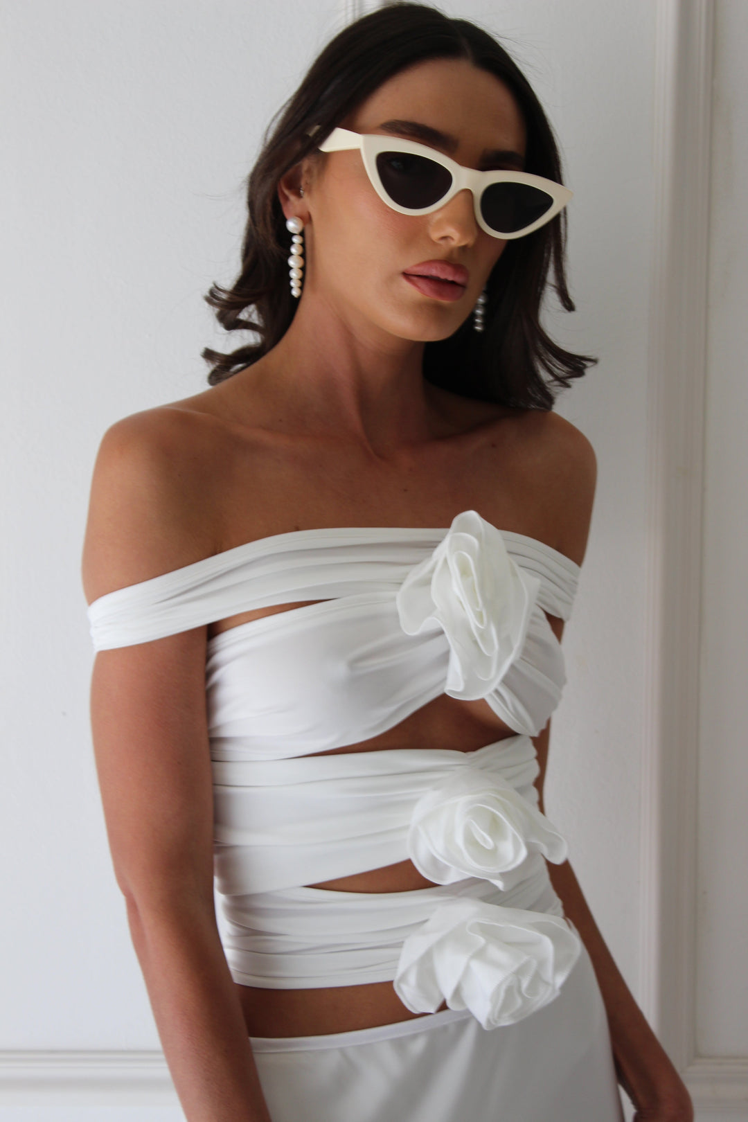 ⁨חולצת טופ פלורינה - שחור