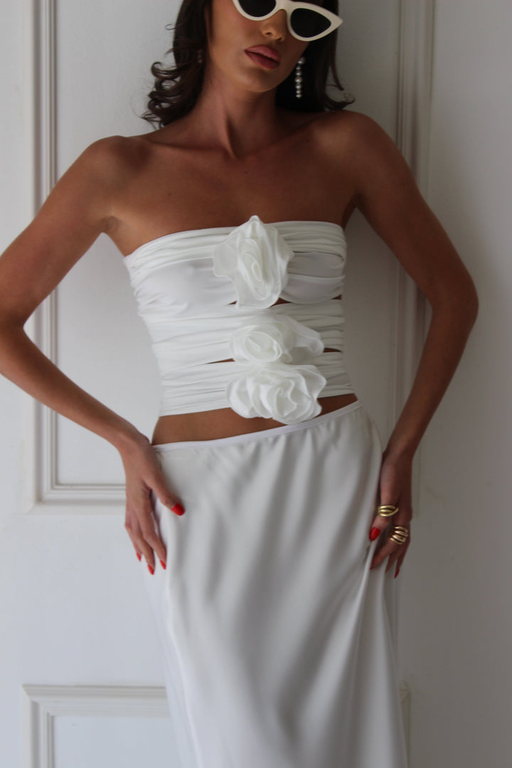 ⁨חולצת טופ פלורינה - לבן