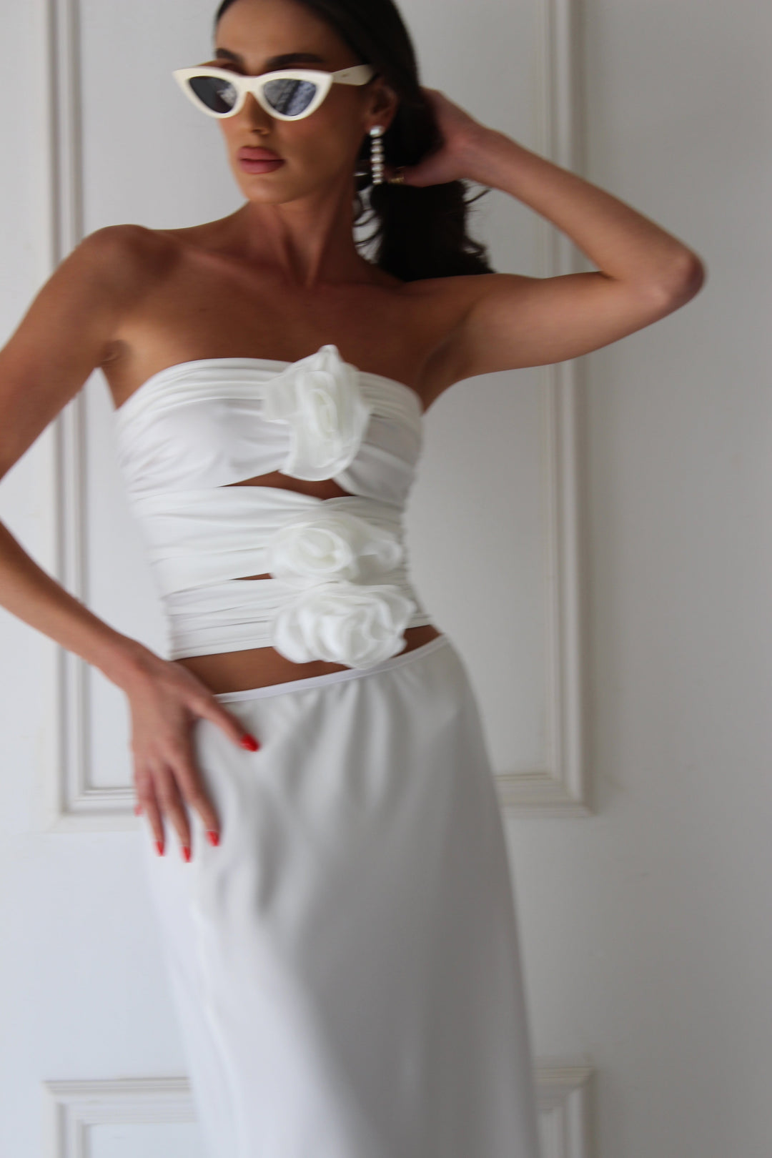 ⁨חולצת טופ פלורינה - שחור