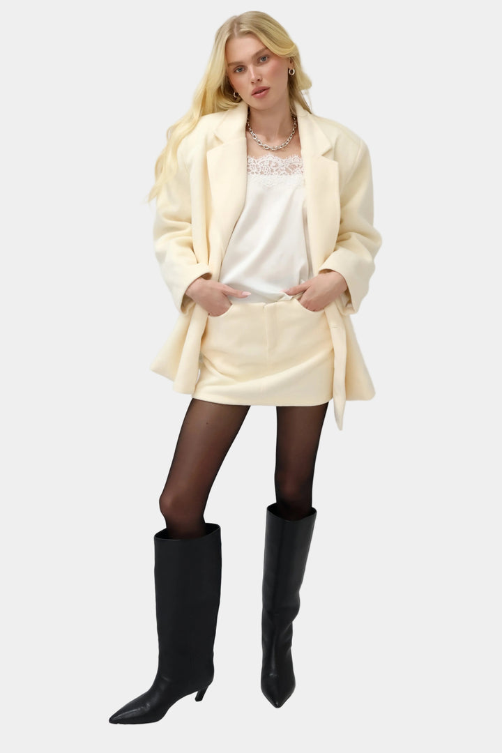 חליפת גקי - שמנת