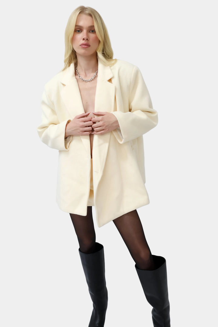 חליפת גקי - שמנת