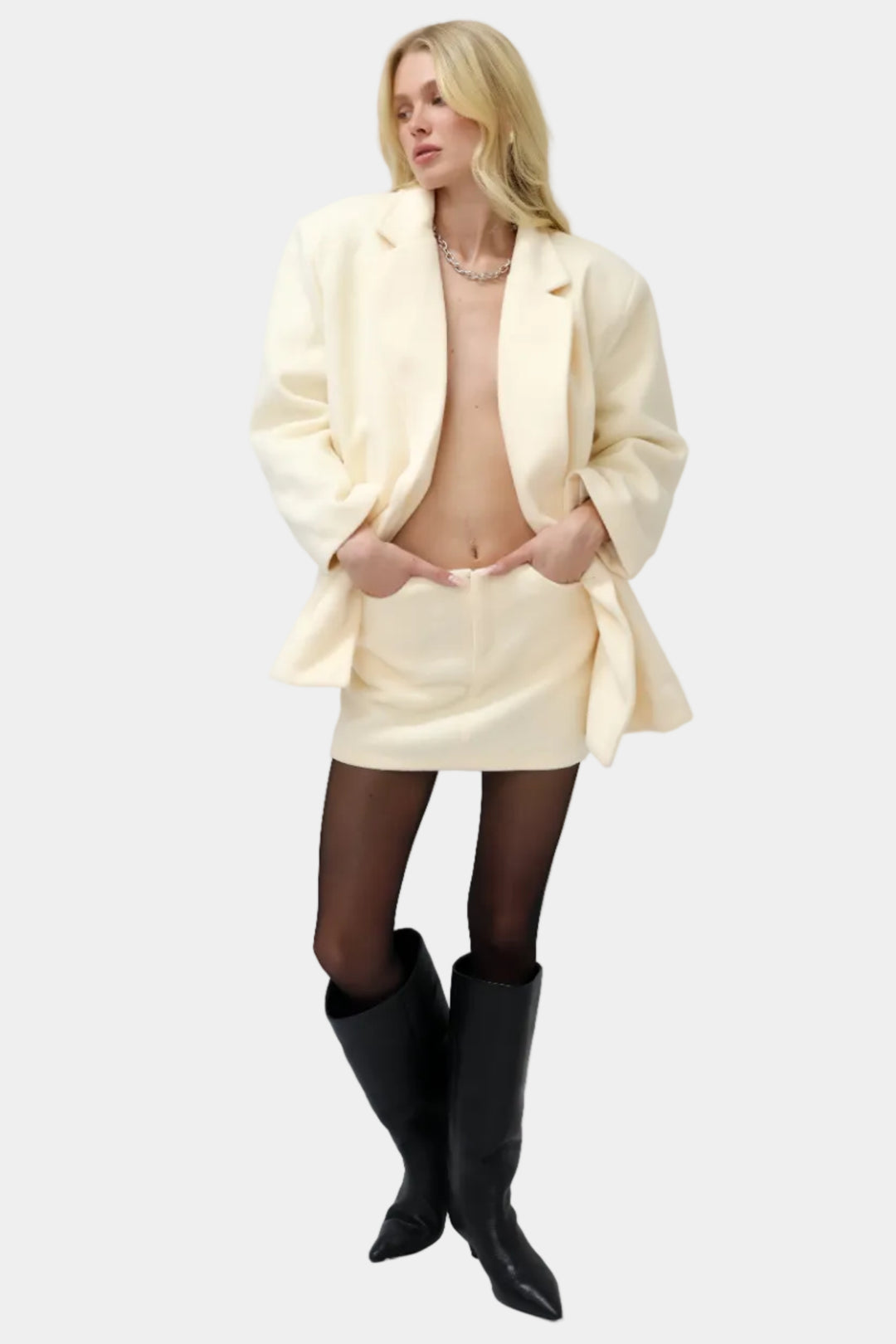 חליפת גקי - שמנת