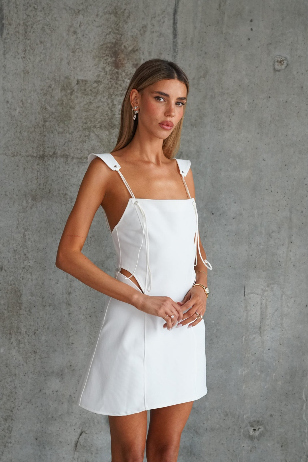 שמלת גוי - לבן