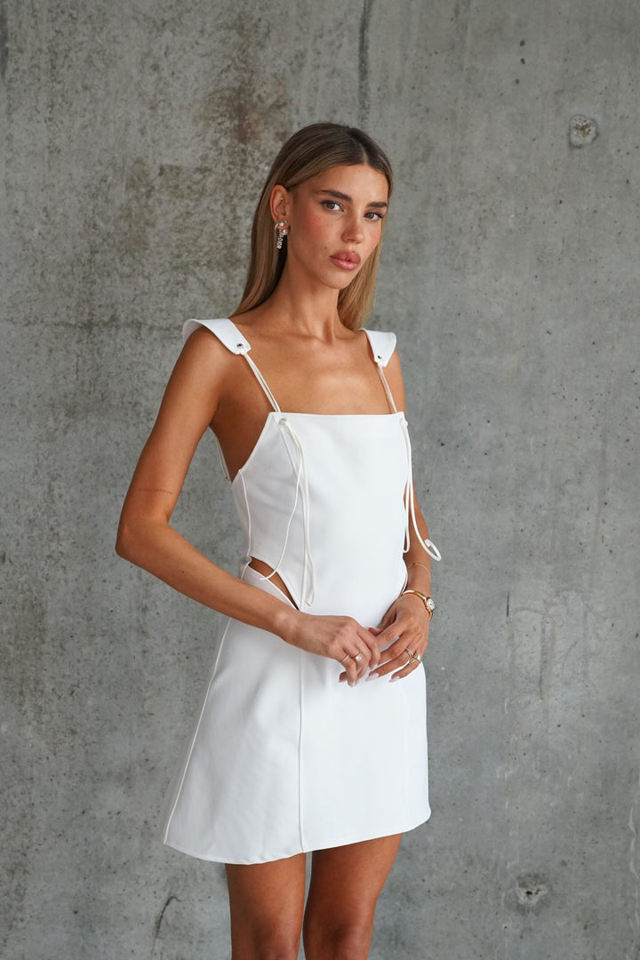 שמלת גוי - לבן