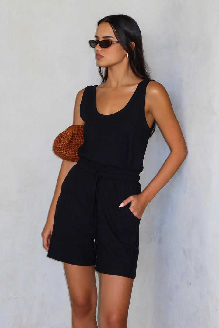 חליפת שורט מריס - שחור