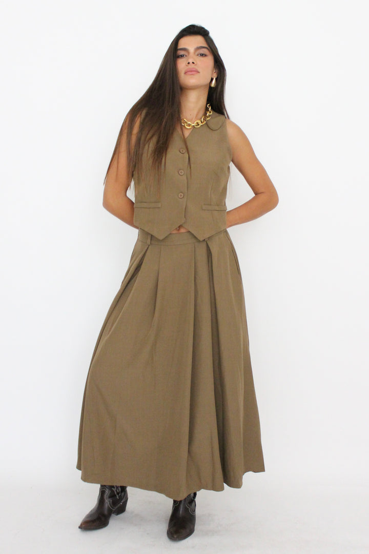 חליפת חצאית מדיבה - בז