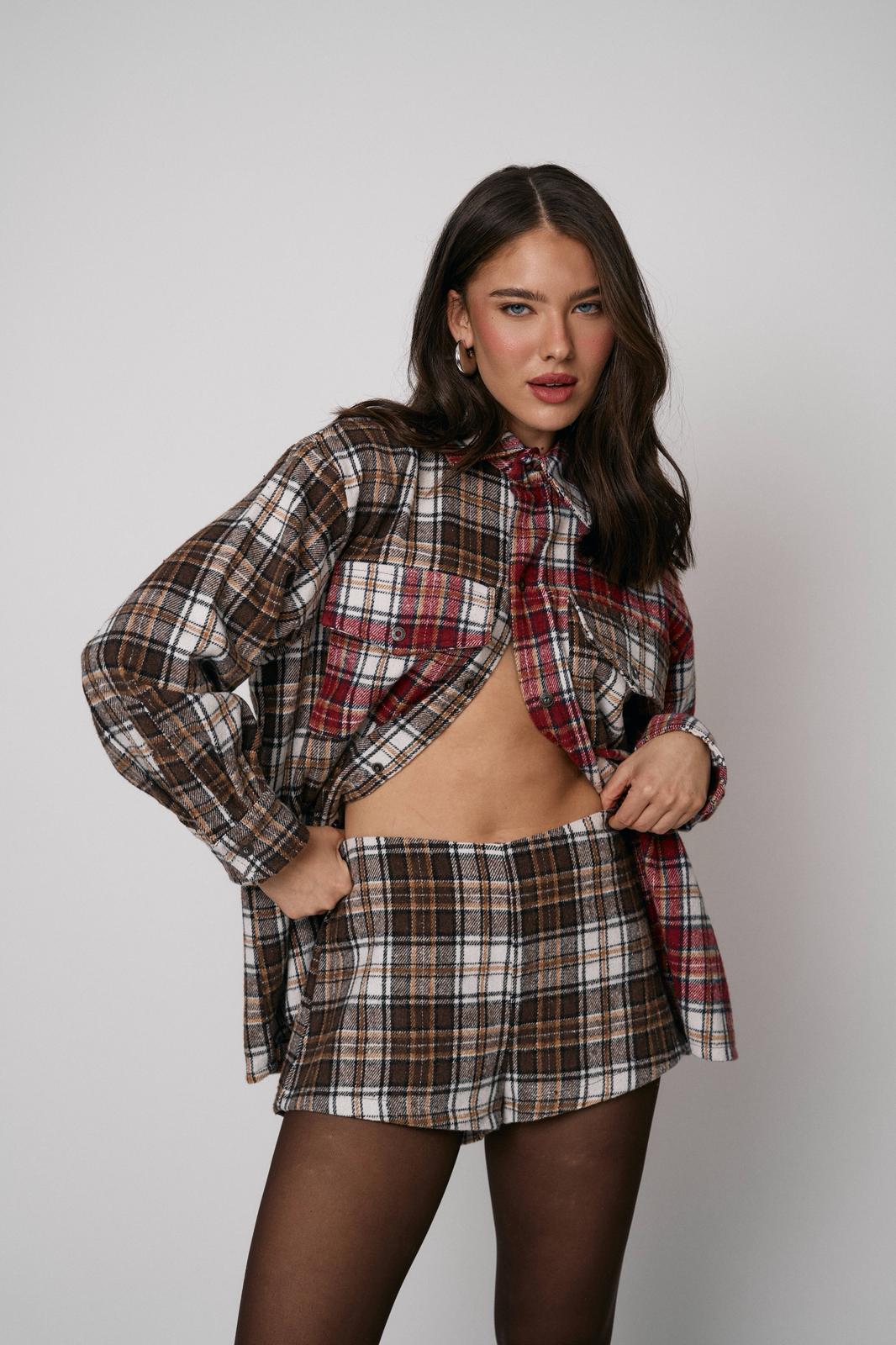 מכנסי שורטס ניל - אדום