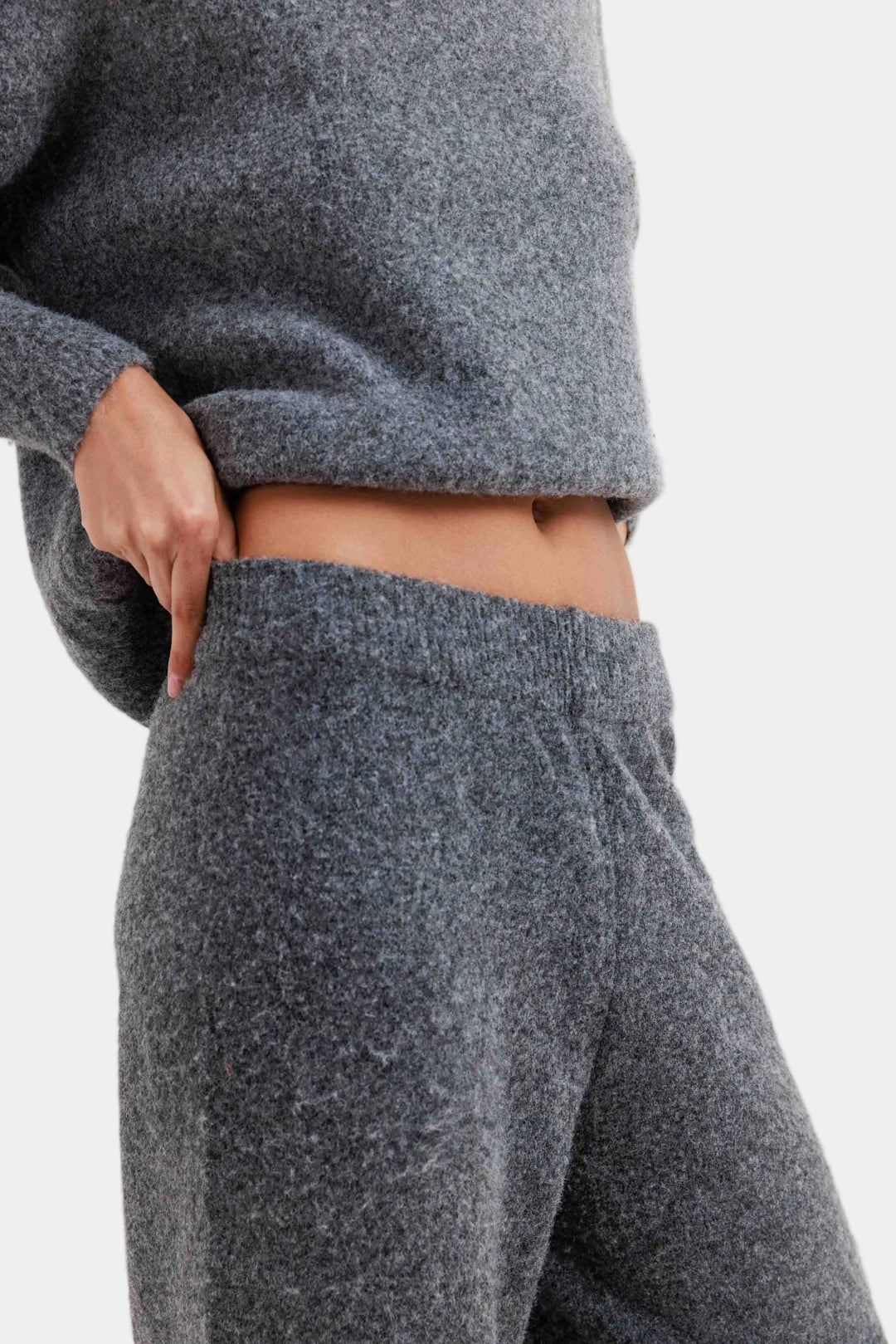 חליפת גוליה- אפור