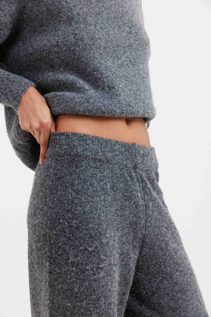 חליפת גוליה- אפור