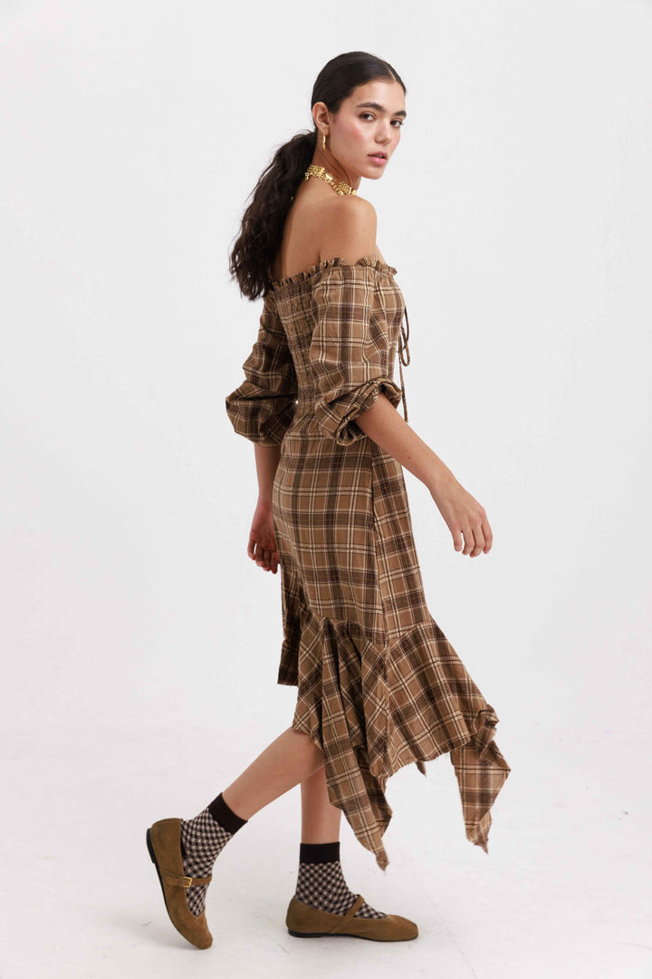 שמלת אדריאנה משבצות - שחור