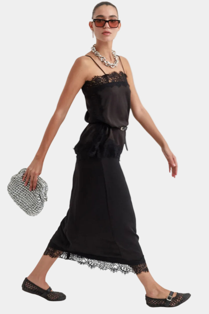 חליפת לנזרי נעמי - שחור