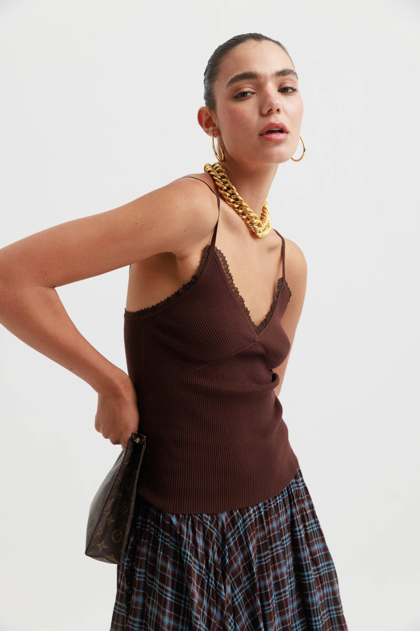 גופיית סריג קדבורי - חום