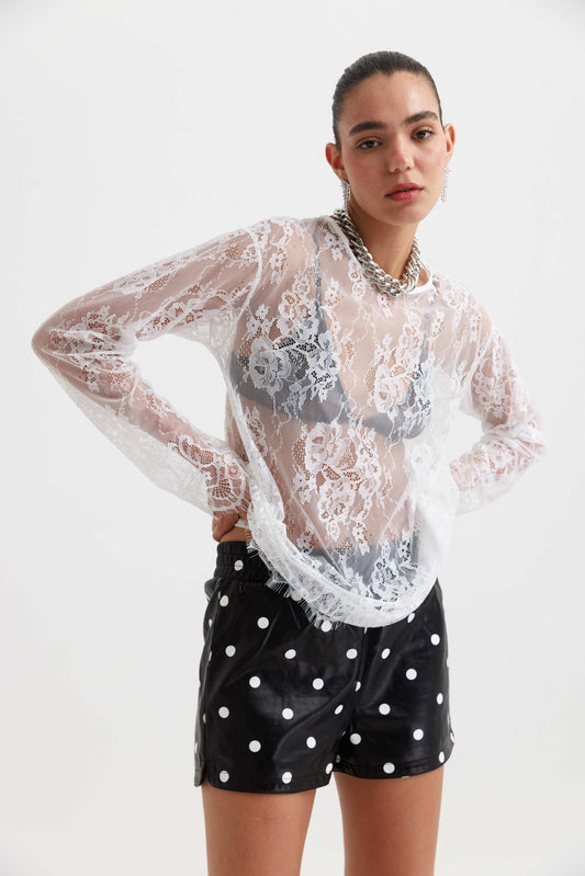 מכנסי שורטס נקודות