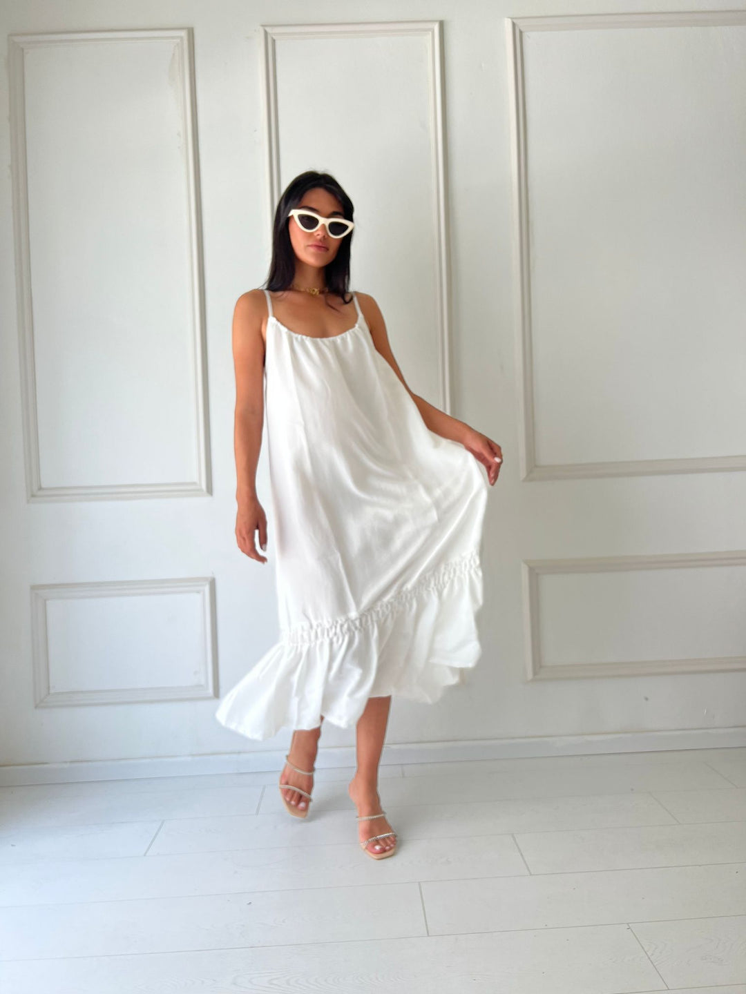 שמלת וואייט - לבן