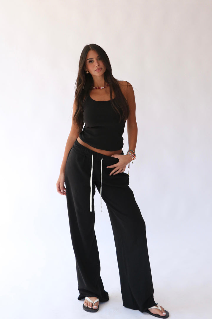 חליפת בקי - ורוד