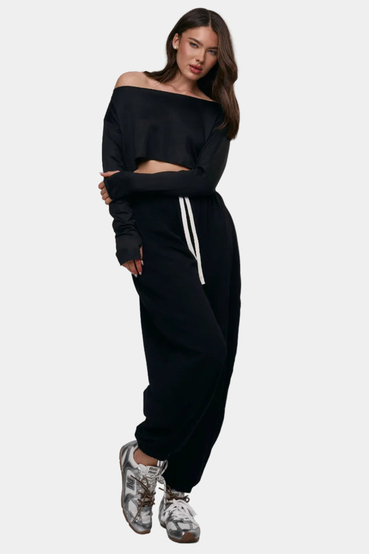 בייסיק לאנה שחור